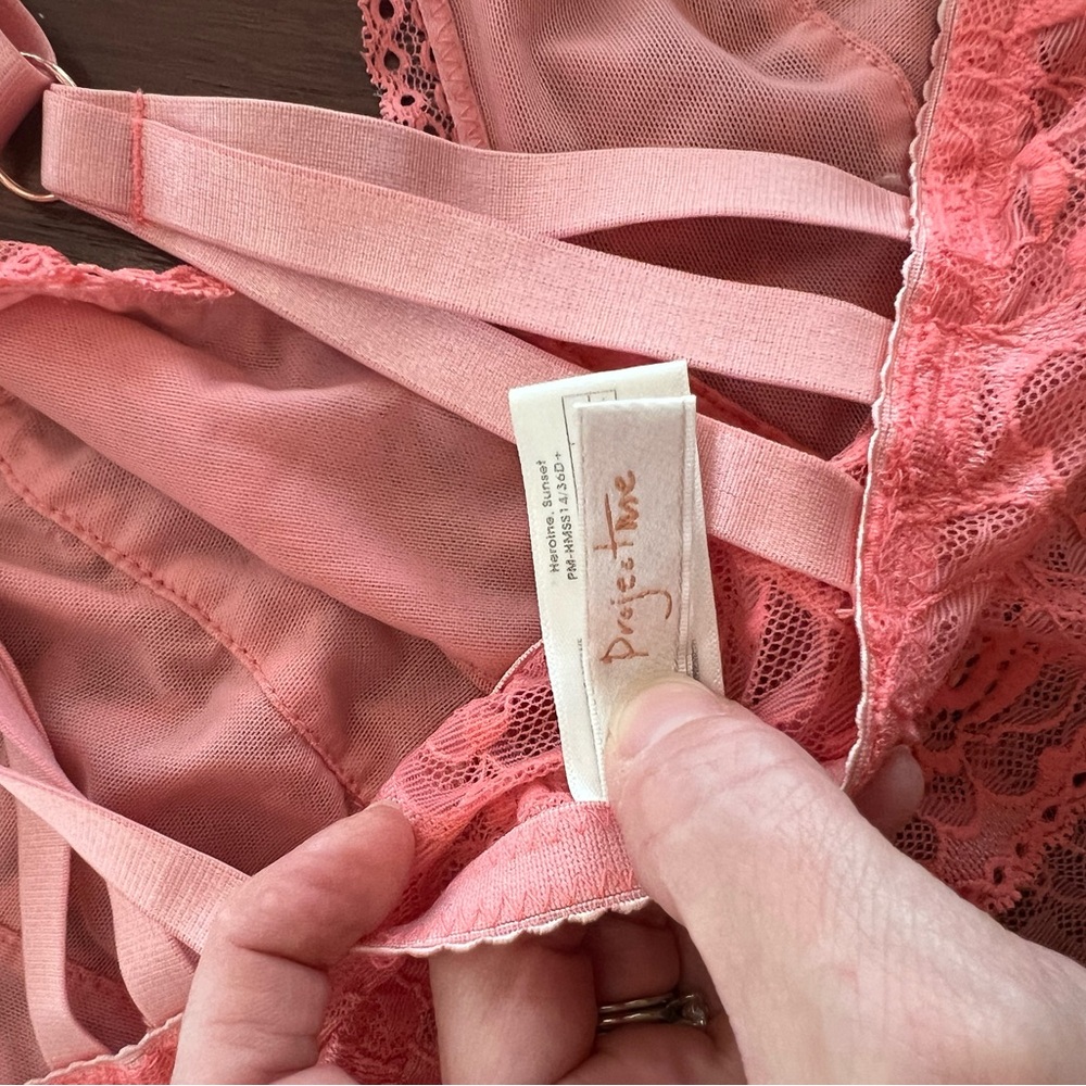 Peach bralette - Picture 3 of 6